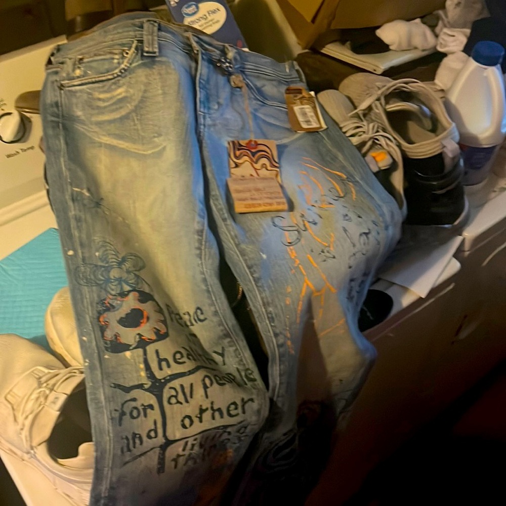 NWT flare leg jeans from Dillards. Size 11, very cute jeans